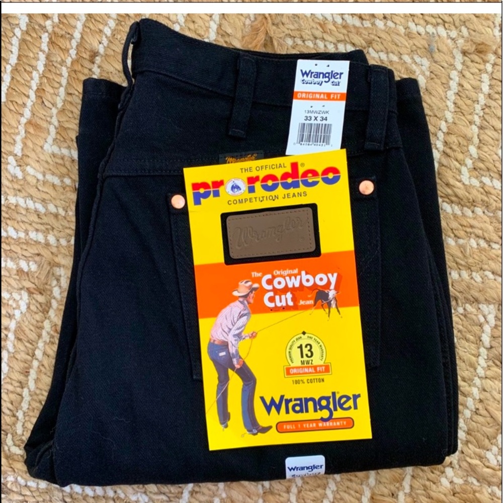 Wrangler cowboy cut 33 waist 34 long heavy duty new with tags $40 each pair